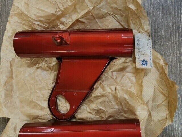 NOS YAMAHA XS650 FRONT FORK UPPER COVER KIT 447-23131-51-63 447-23121-51-63 Y160