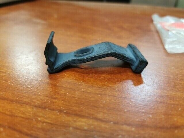 NOS Honda TRX250 TRX300 TRX350 TOOL BOX BAND 80214-HM5-850 H103