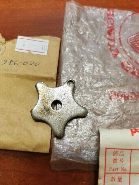 NOS Honda CB250 CB350 CB500 CB550 CB650 DRUM STOPPER CAM PLATE 24434-286-020 H86