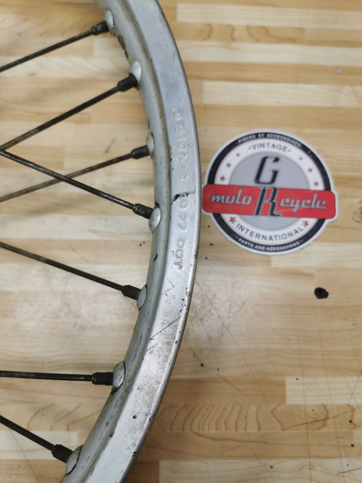 Yamaha IT250 1982 front wheel rim hub 23X-25111-00-98