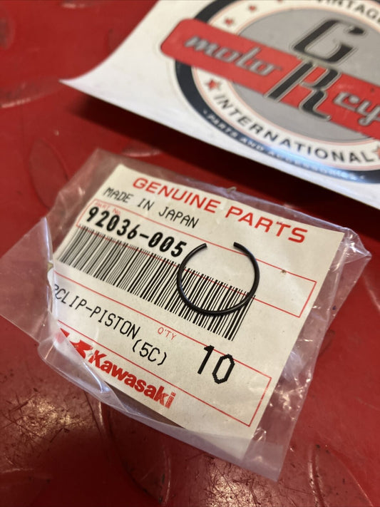 NOS KAWASAKI PISTON PIN CIRCLIP SNAP RING 92036-005 K12