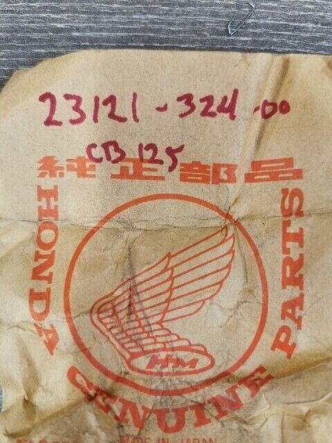 NOS HONDA CB100 SL100 CB125 CL125S GEAR PRIMARY DRIVE 18T 23121-324-000 H88