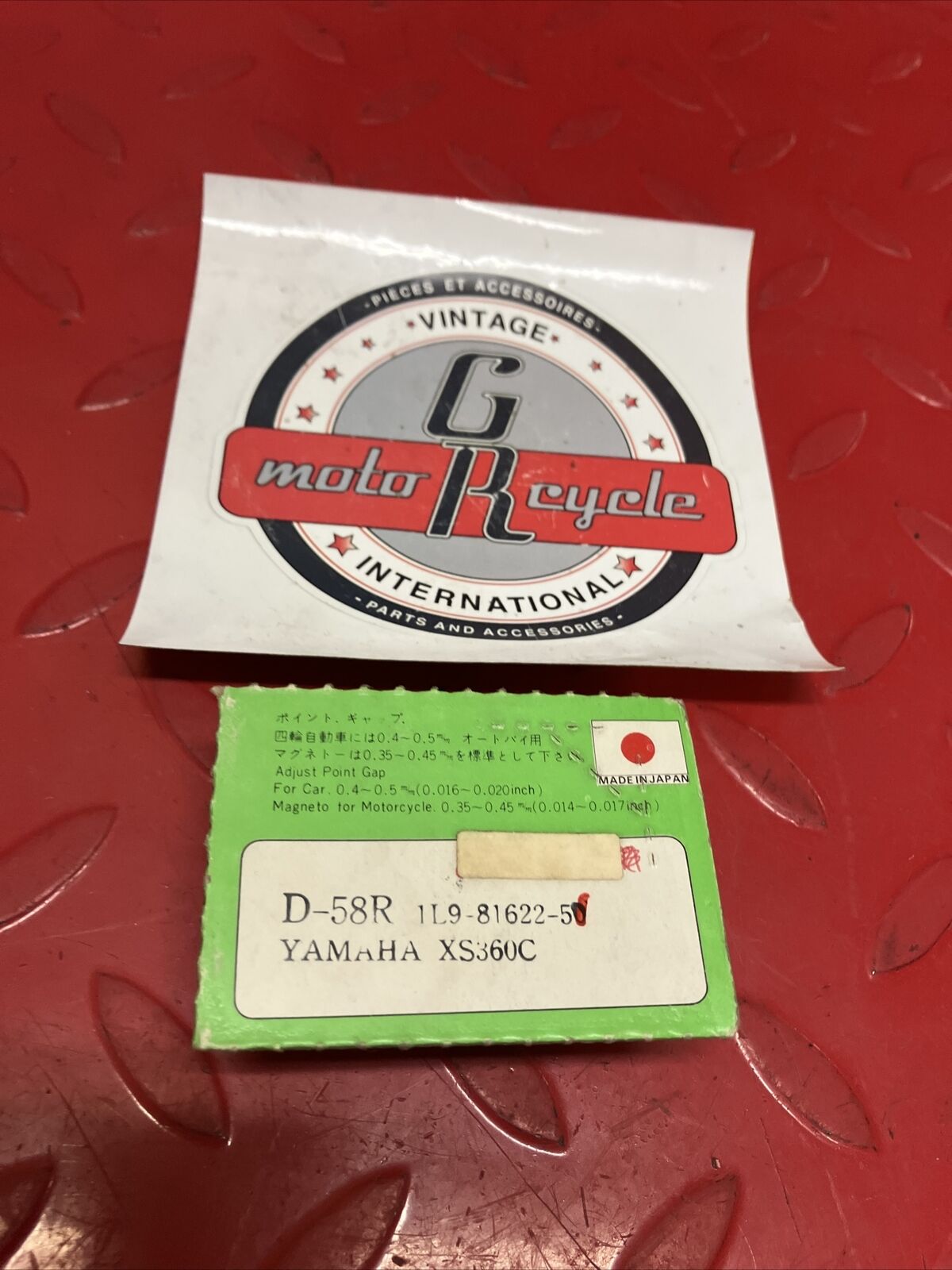 NOS YAMAHA XS360 XS400 POINT 1L9-81622-50-00 SUB BY 1L9-81622-51-00 Y66