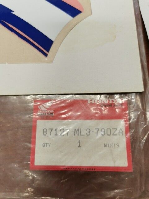 NOS Honda 1992 CR500R LEFT RADIATOR SHROUD MARK *TYPE1* 87127-ML3-790ZA H80
