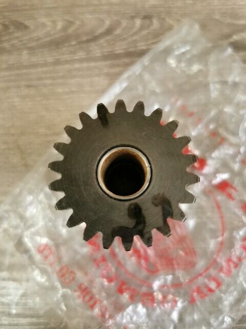 NOS HONDA CT90 1966 - 1979  Gear Sub Counter 23910-053-000 H76