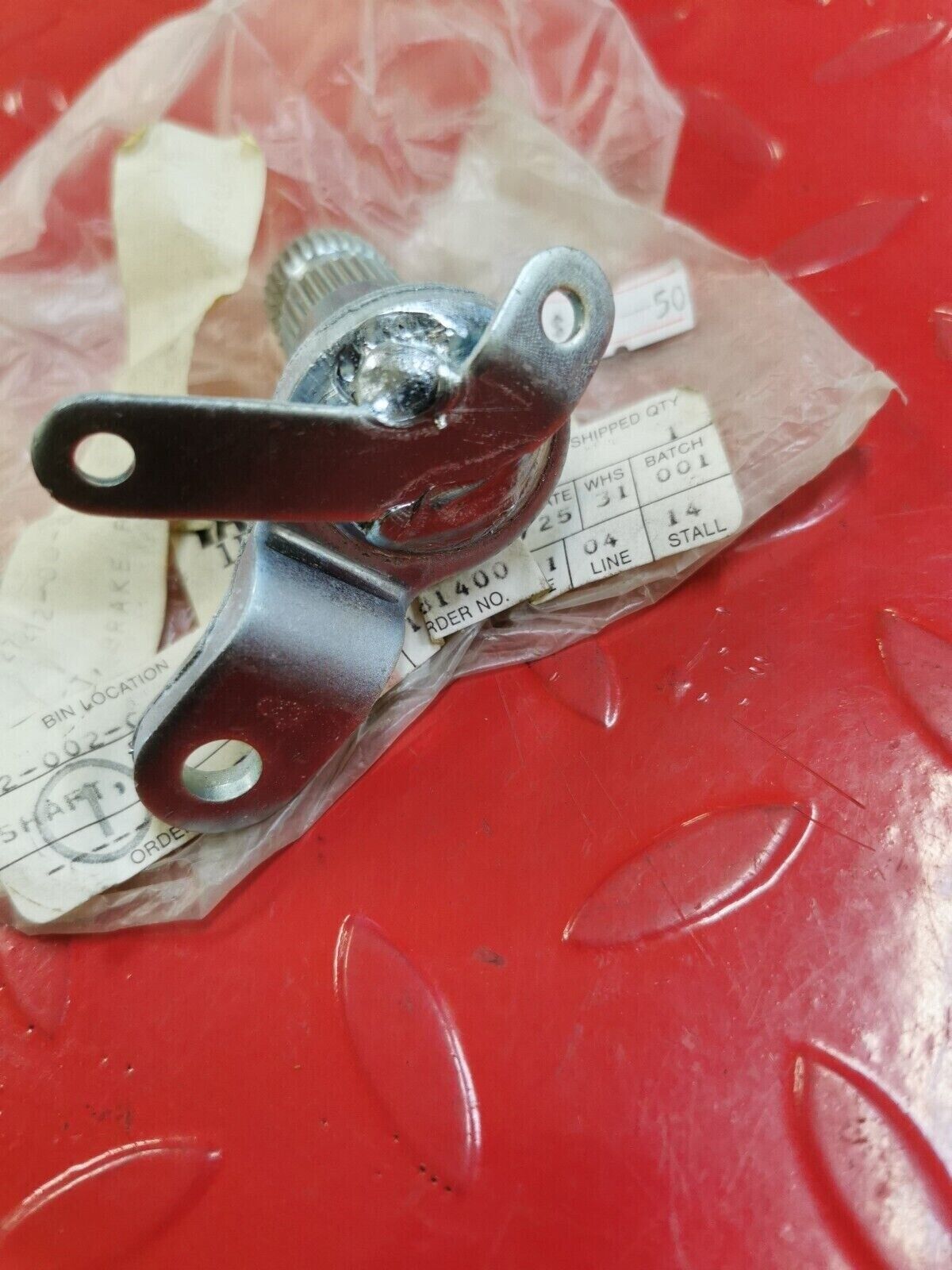 NOS Yamaha VMAX 1200  BRAKE PEDAL SHAFT 1FK-27212-00-00 Y26