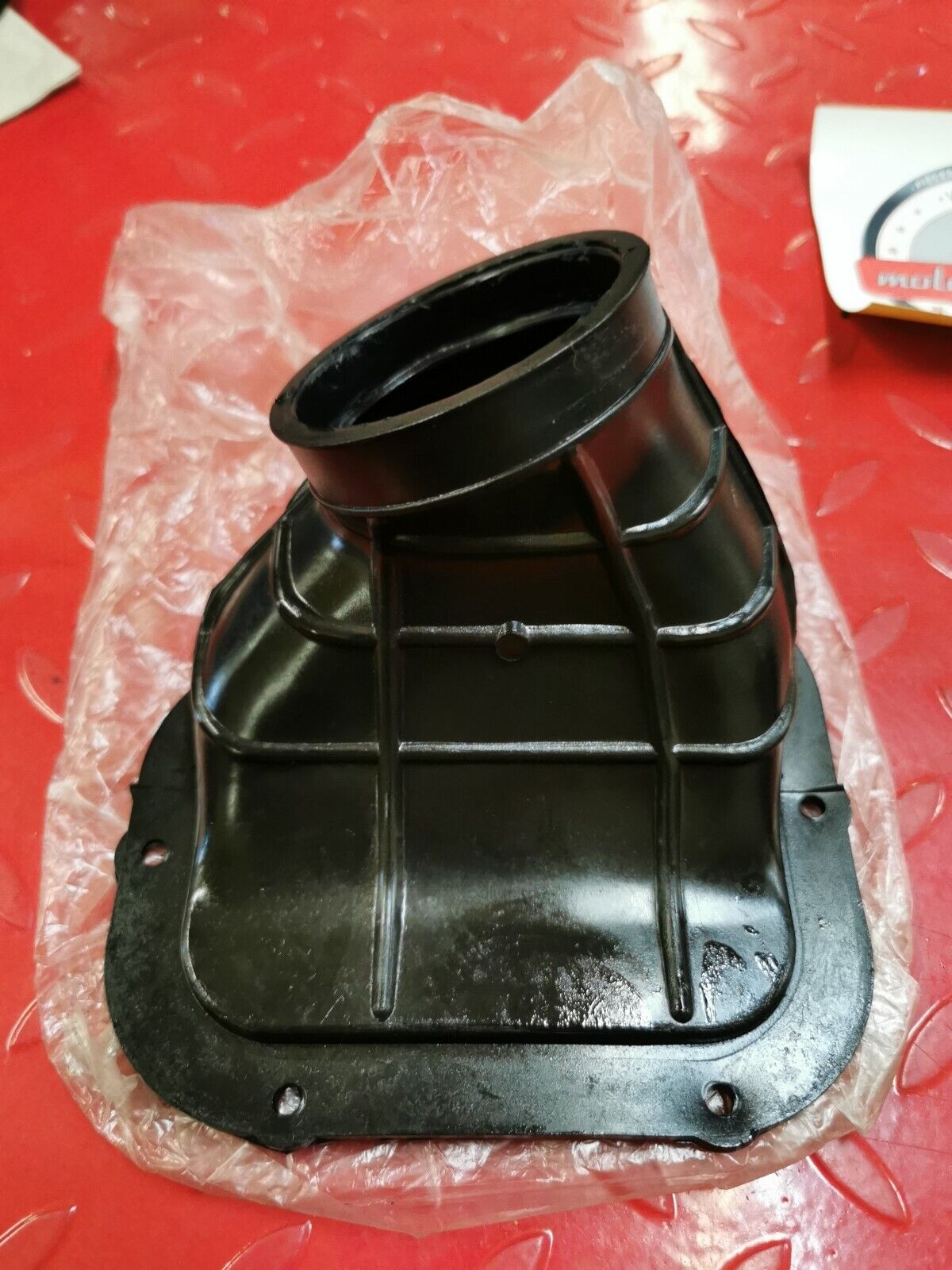 NOS Yamaha YZ490 1987 JOINT AIR CLEANER 1 2HJ-14453-00-00 Y20