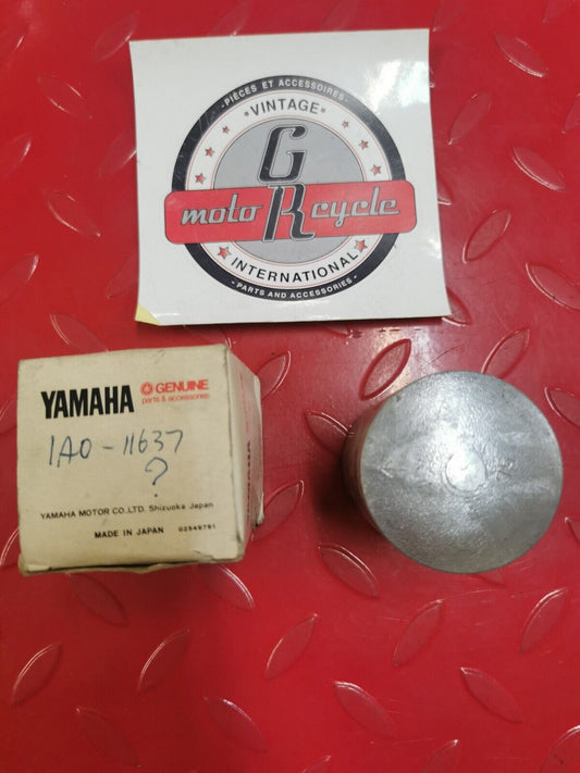 NOS YAMAHA RD250 1976 1977 Yamaha Piston 0.75mm 3rd Oversize 1A0-11637-00 Y27
