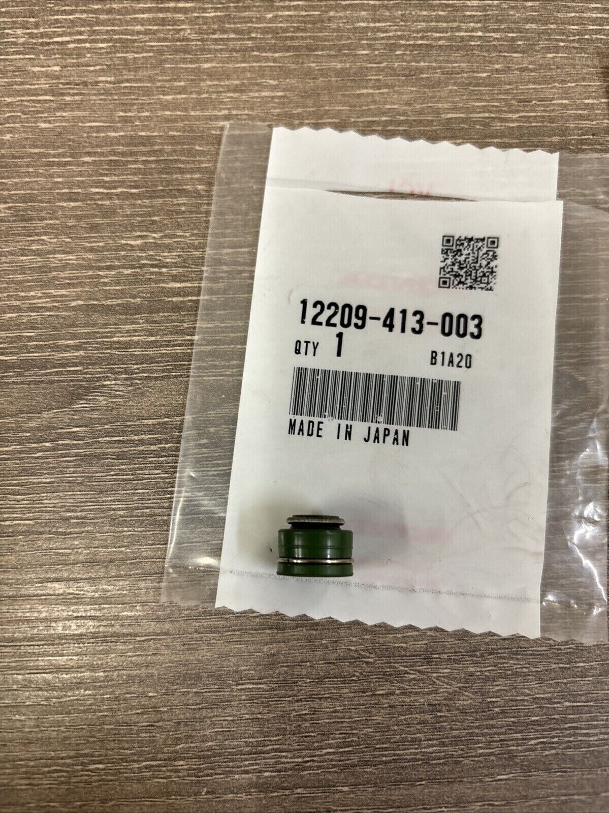 NOS Honda CB250N CB400 CB450 CM400 NT650 VALVE STEM SEAL 12209-413-003 H117