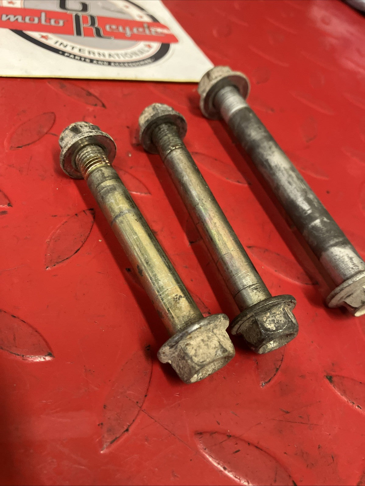 Honda CR250R 1985 Swingarm rear shock inkage dogbone bolts flange CR125R CR500R