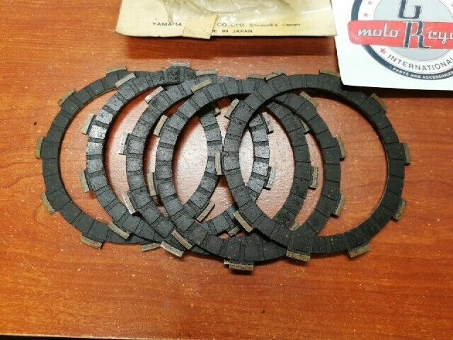 NOS Yamaha DT125 FRICTION PLATE QTY.5 21V-16321-00-00 SUB 3XP-16321-00-00 Y118