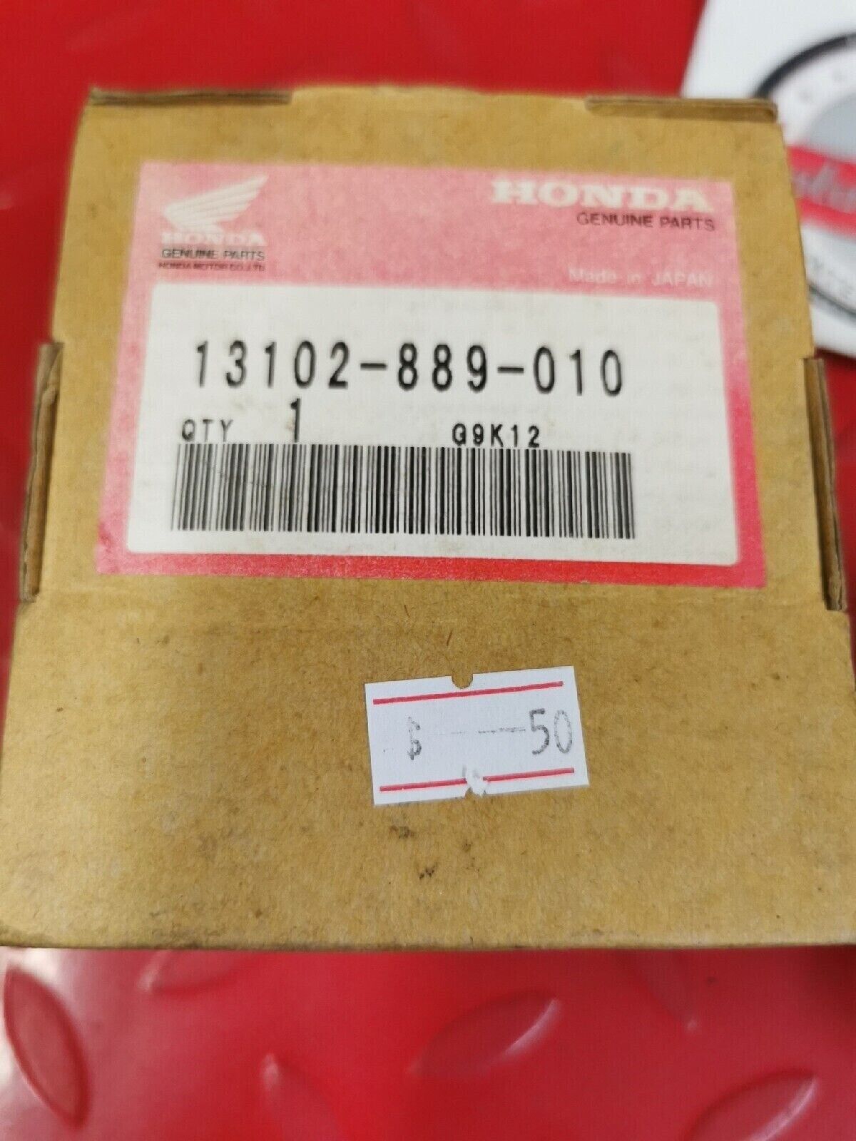 NOS HONDA G300  PISTON 0.25 13102-889-010 H40