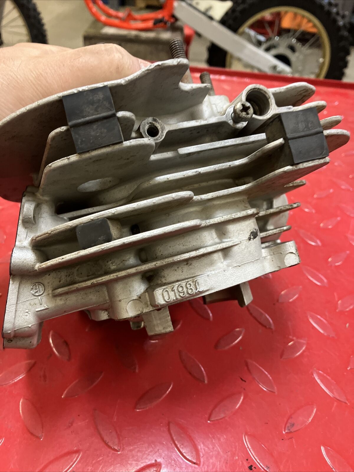 Kawasaki KDX200 1987 cylinder jug barrel 1986