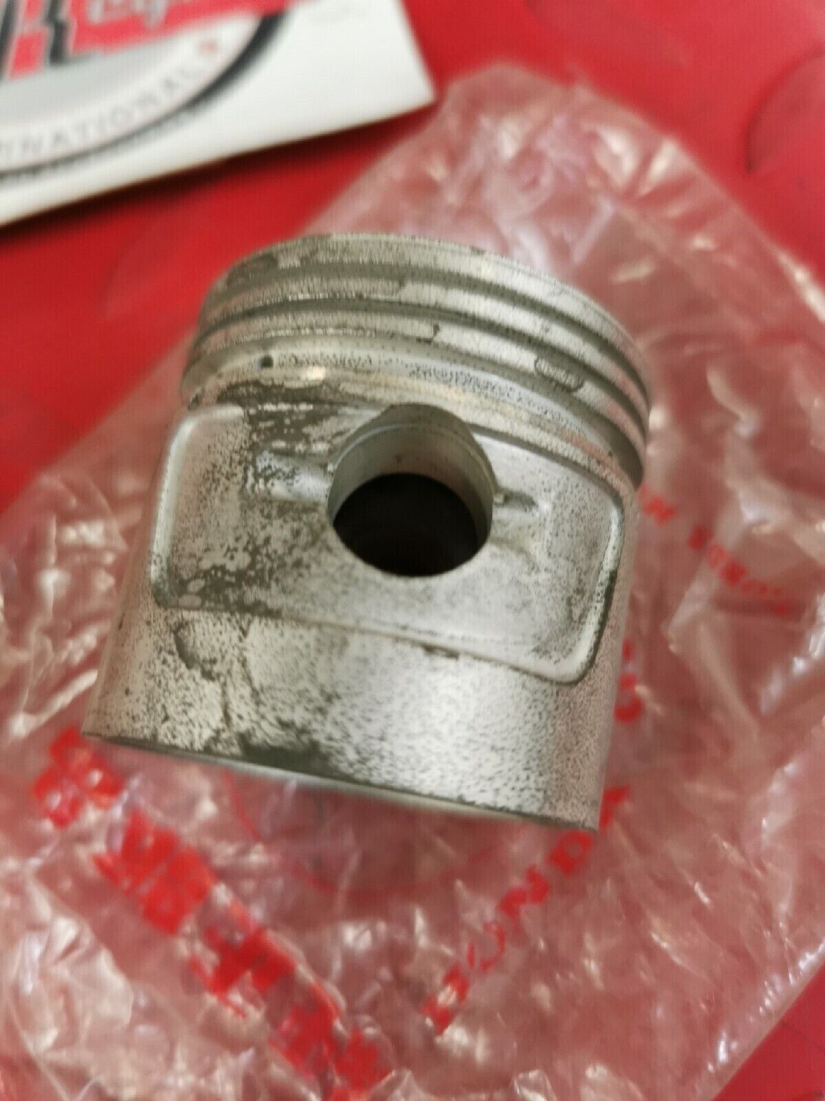 NOS HONDA C95 CA95 PISTON 1.00 13105-201-010 H40