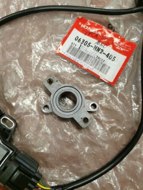 NOS Honda TRX500 THROTTLE SENSOR INCOMPLETE 06305-HN2-405 H104