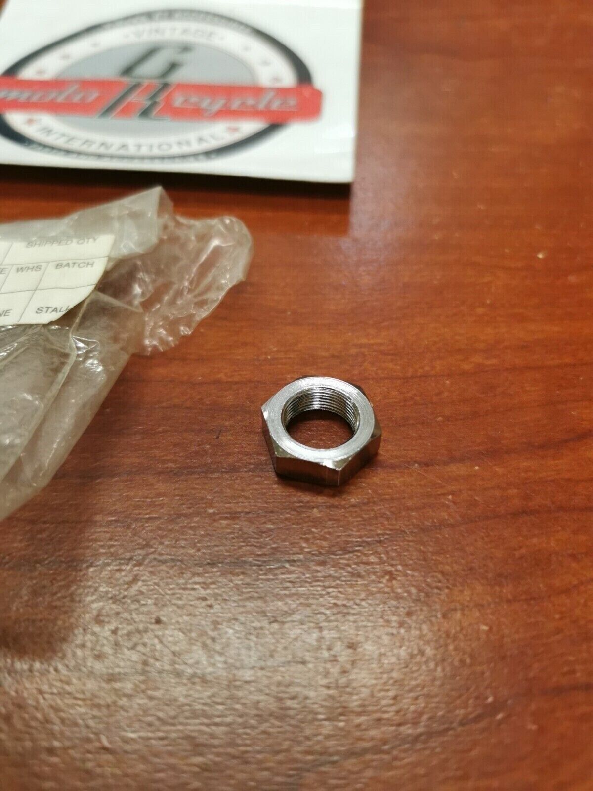 NOS YAMAHA XVZ13 NUT 90170-12329-00 Y72
