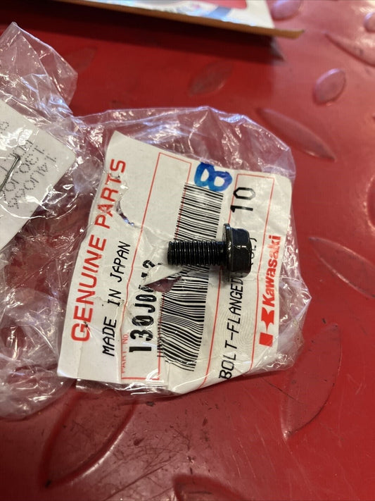 NOS KAWASAKI BOLT FLANGED 6X12 130J0612 K12