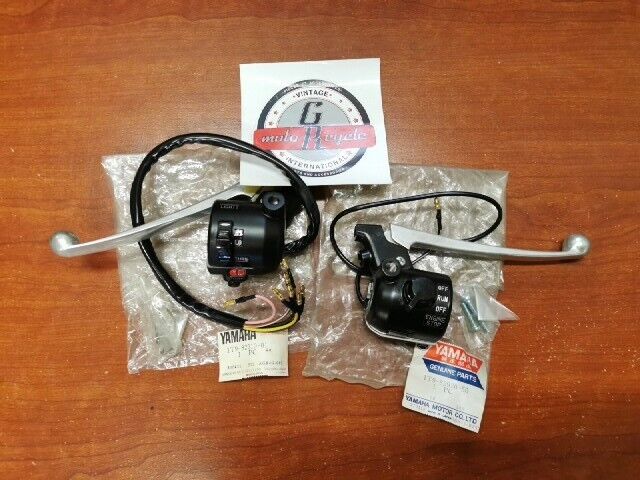 NOS Yamaha LEVER HOLDER 1T9-82910-01-00 & 1T9-82920-50-00 S 1T9-82920-X0-00 Y115