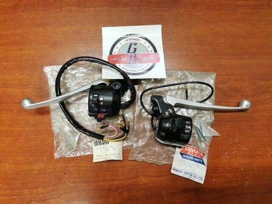 NOS Yamaha LEVER HOLDER 1T9-82910-01-00 & 1T9-82920-50-00 S 1T9-82920-X0-00 Y115