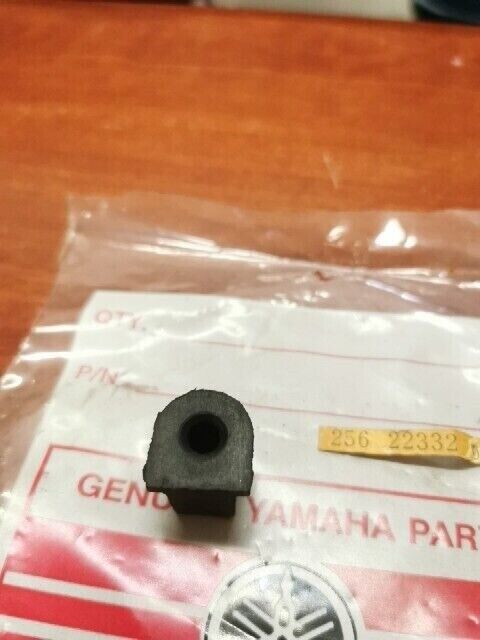 NOS Yamaha TX650 XS1 XS2 CHAIN CASE DAMPER 256-22332-00-00 Y132
