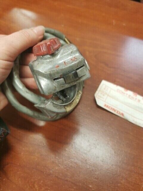 NOS Honda CL175 K3 LIGHT SWITCH 35300-305-305 H97