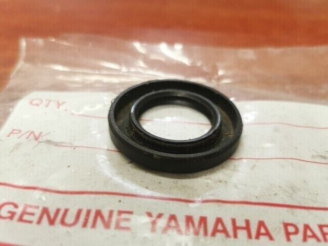 NOS Yamaha SM292 GP246F GP292F OIL SEAL SD-TYPE (25X42X6) 93102-25110-00 Y166