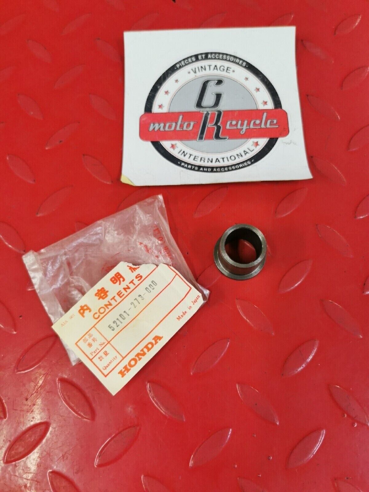 NOS HONDA CL77 1965  BUSHING A  SWINGARM PIVOT 52101-273-000 H38