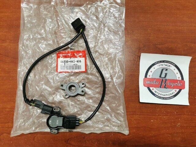 NOS Honda TRX500 THROTTLE SENSOR INCOMPLETE 06305-HN2-405 H104