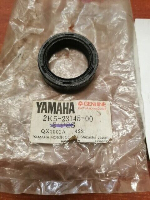 NOS Yamaha DS6 DT125 DT175 MX175 SR250 XT125 YZ100 OIL SEAL 2K5-23145-00-00 Y142