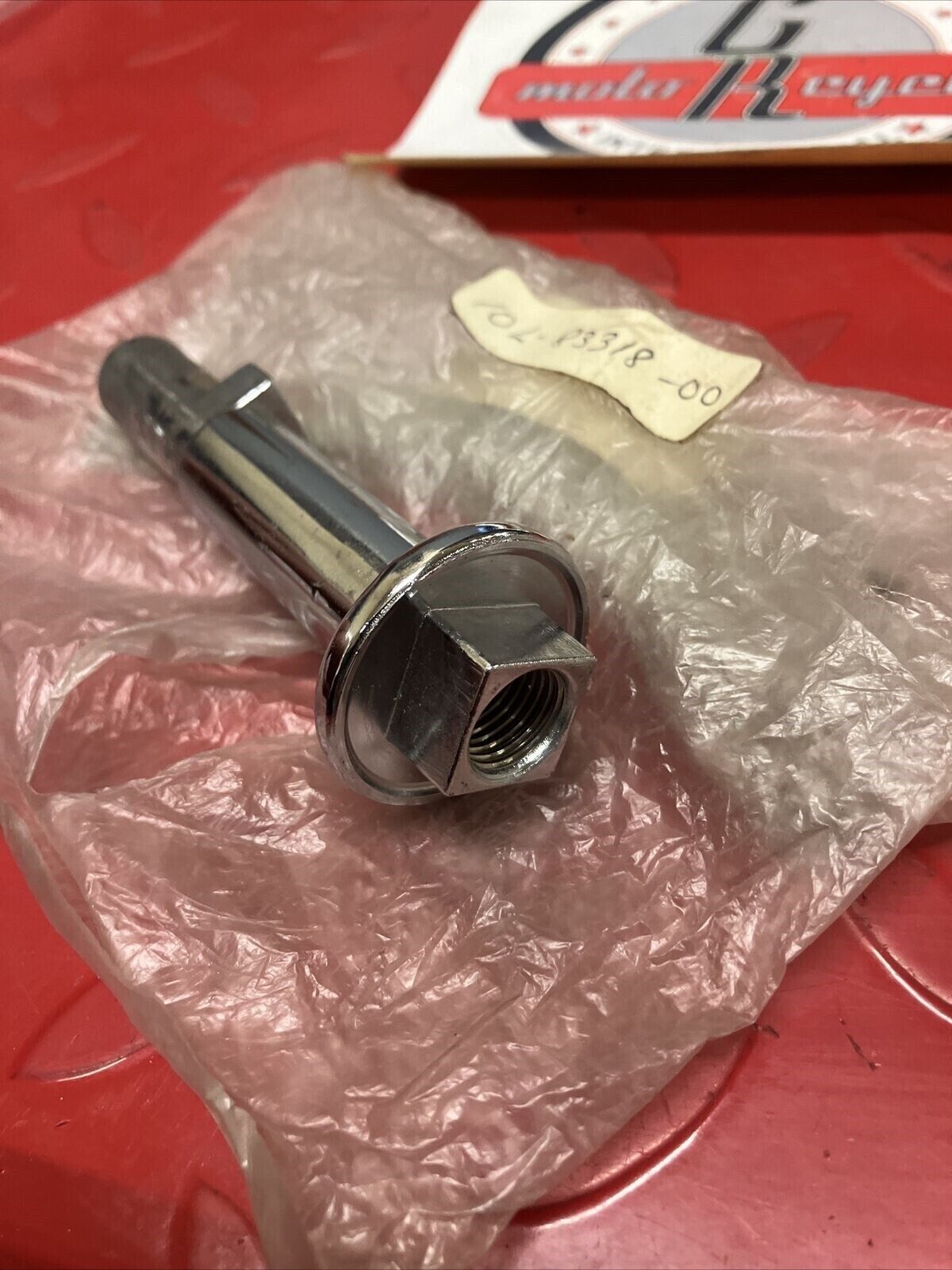 NOS YAMAHA XV920J 1982 TURN SIGNAL STAY BRACKET 10L-83318-00-00  Y64