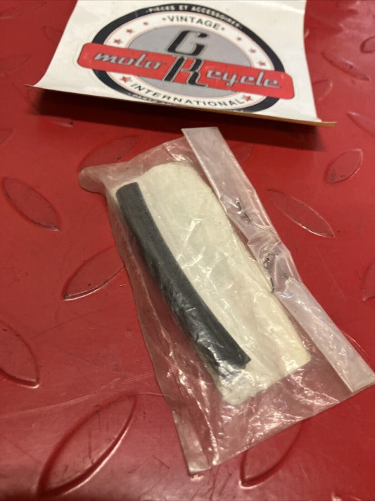 NOS YAMAHA FUEL TANK MOLDING 31A-24188-01-00 Y62