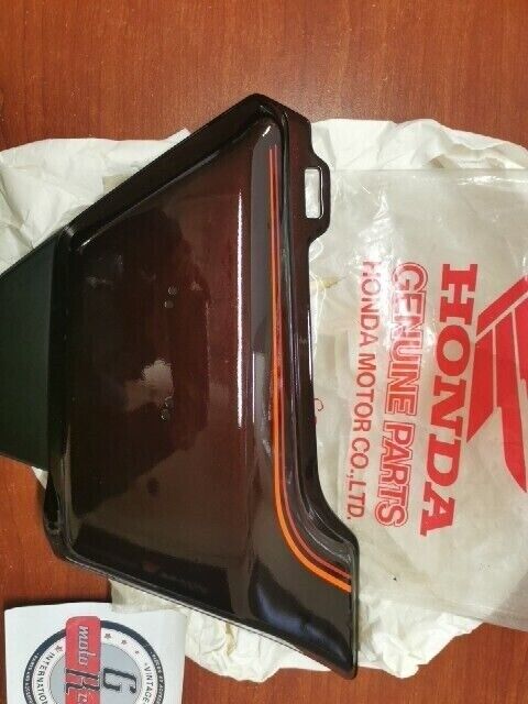 NOS Honda CB750C RIGHT SIDE COVER *R104CU* (CANDY MUSE RED) 83610-425-730ZA H78