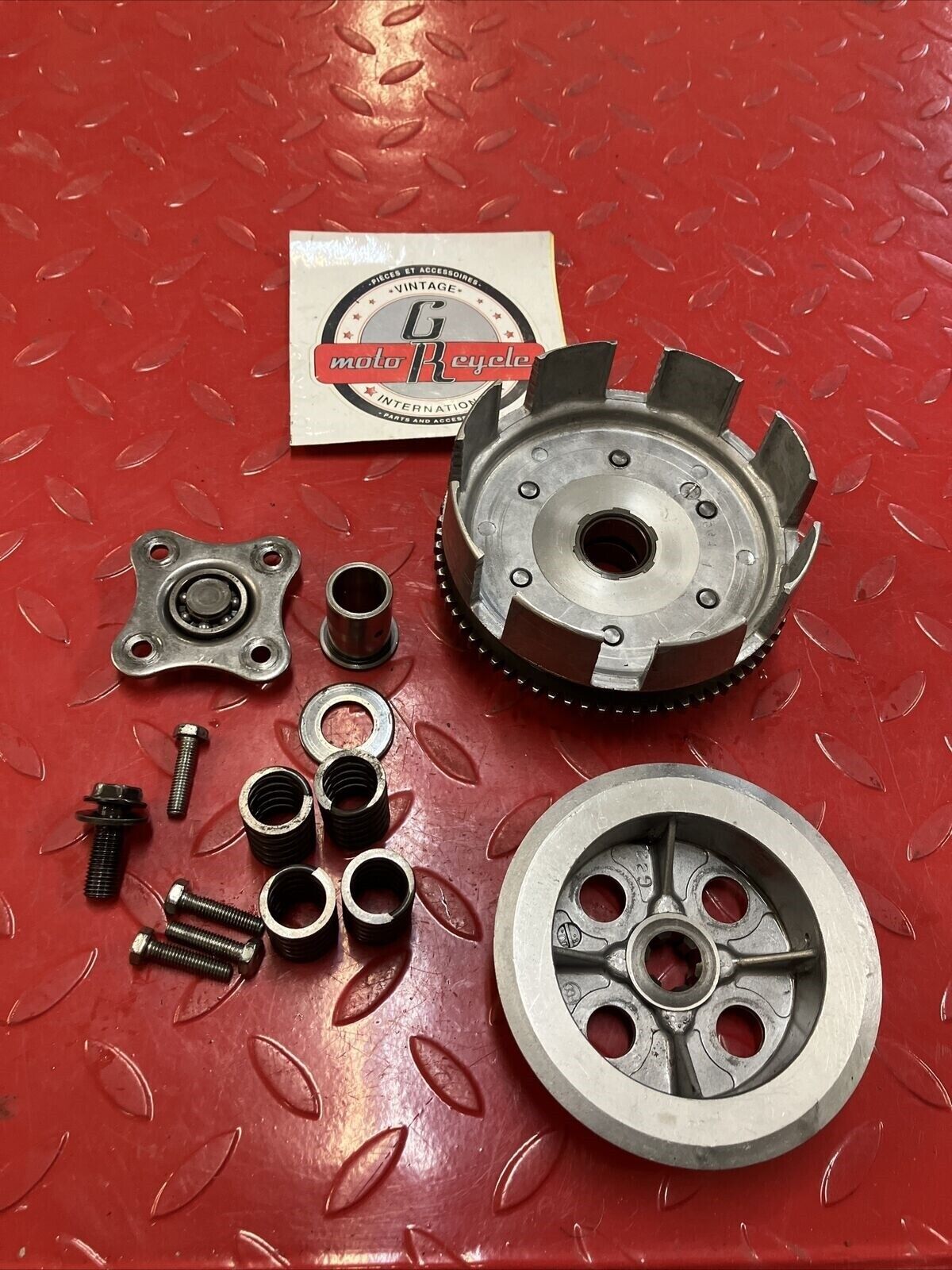 Honda CR80R 1990 clutch basket hub  22100-GC4-600