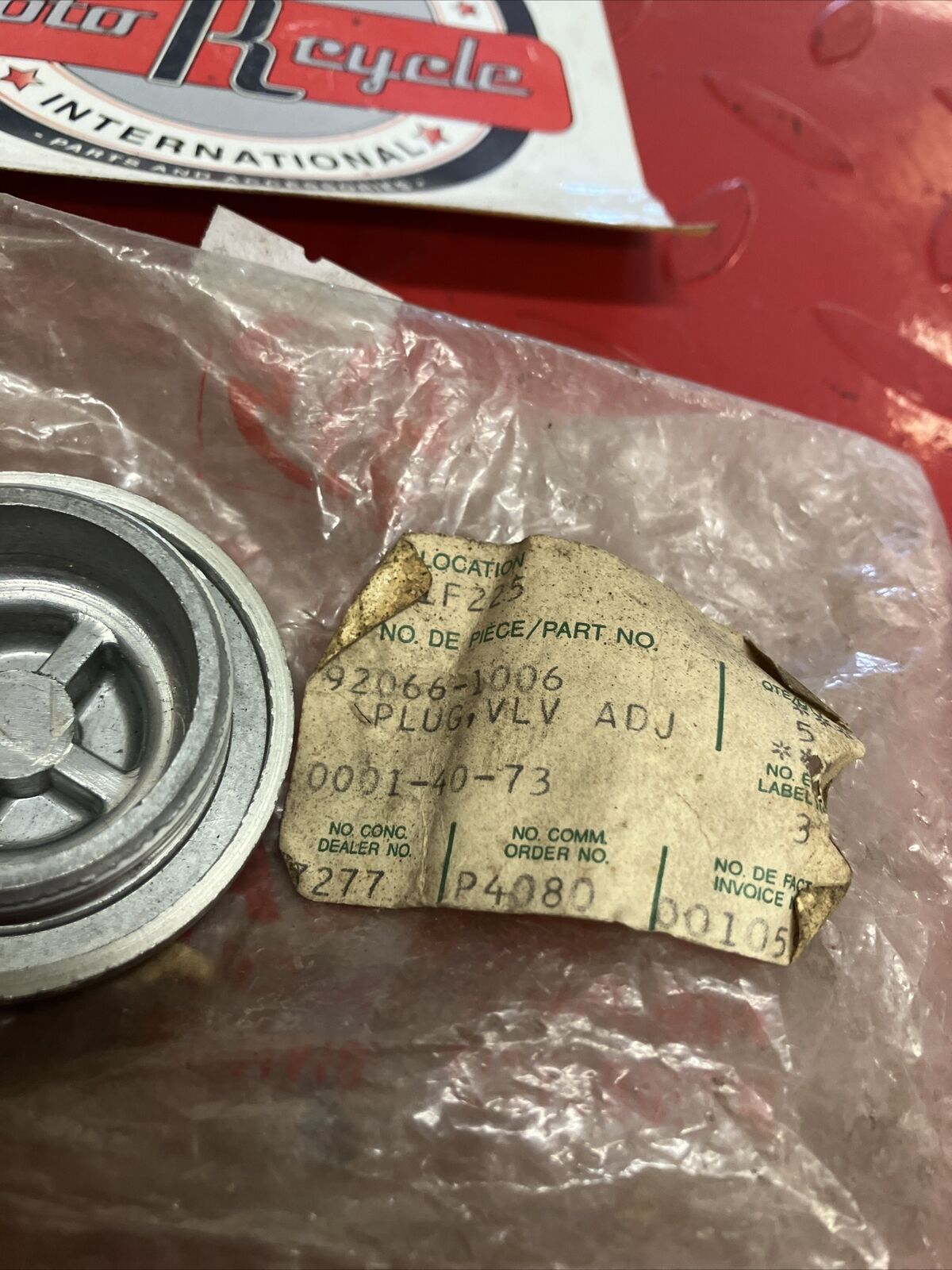 NEW NOS KAWASAKI VALVE ADJUSTING PLUG COVER 92066-1006 K17