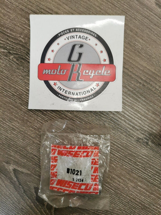 NOS WISECO BERING B1021 J18