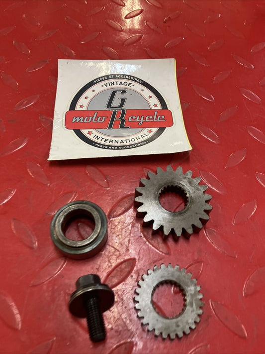 Honda CR250R 1982 primary water pump drive gear 19231-KA4-000