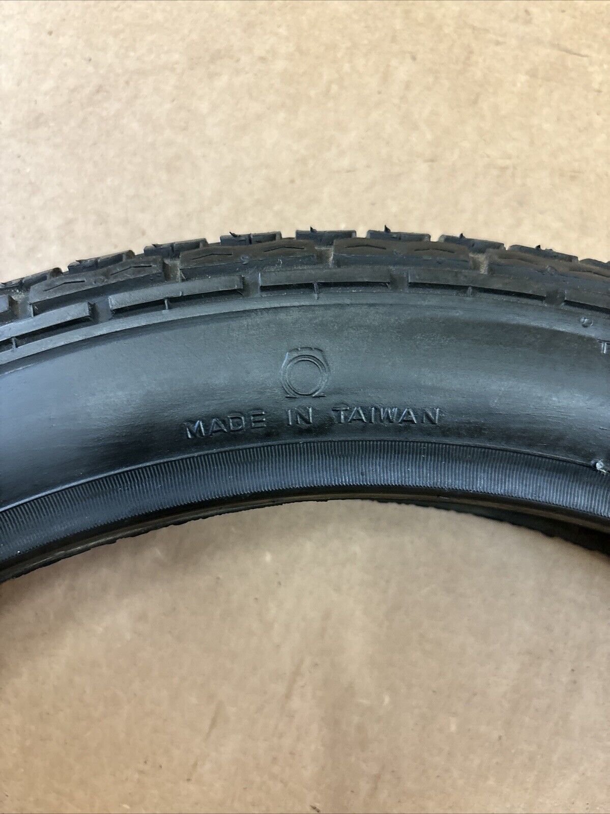 NOS CHENG SHIN C-109R TIRE 2 3/4-16 2.75X16