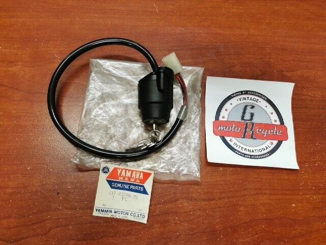 NOS Yamaha MAIN IGNITION SWITCH 437-82508-22-00 SUB 443-82508-21-00 Y109
