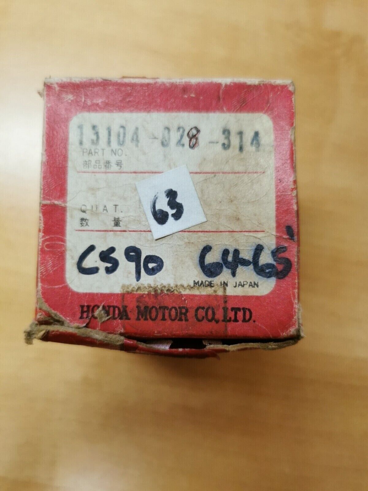 NOS HONDA  CS90  1964  1965  PISTON  0.75    13104-028-314    H22