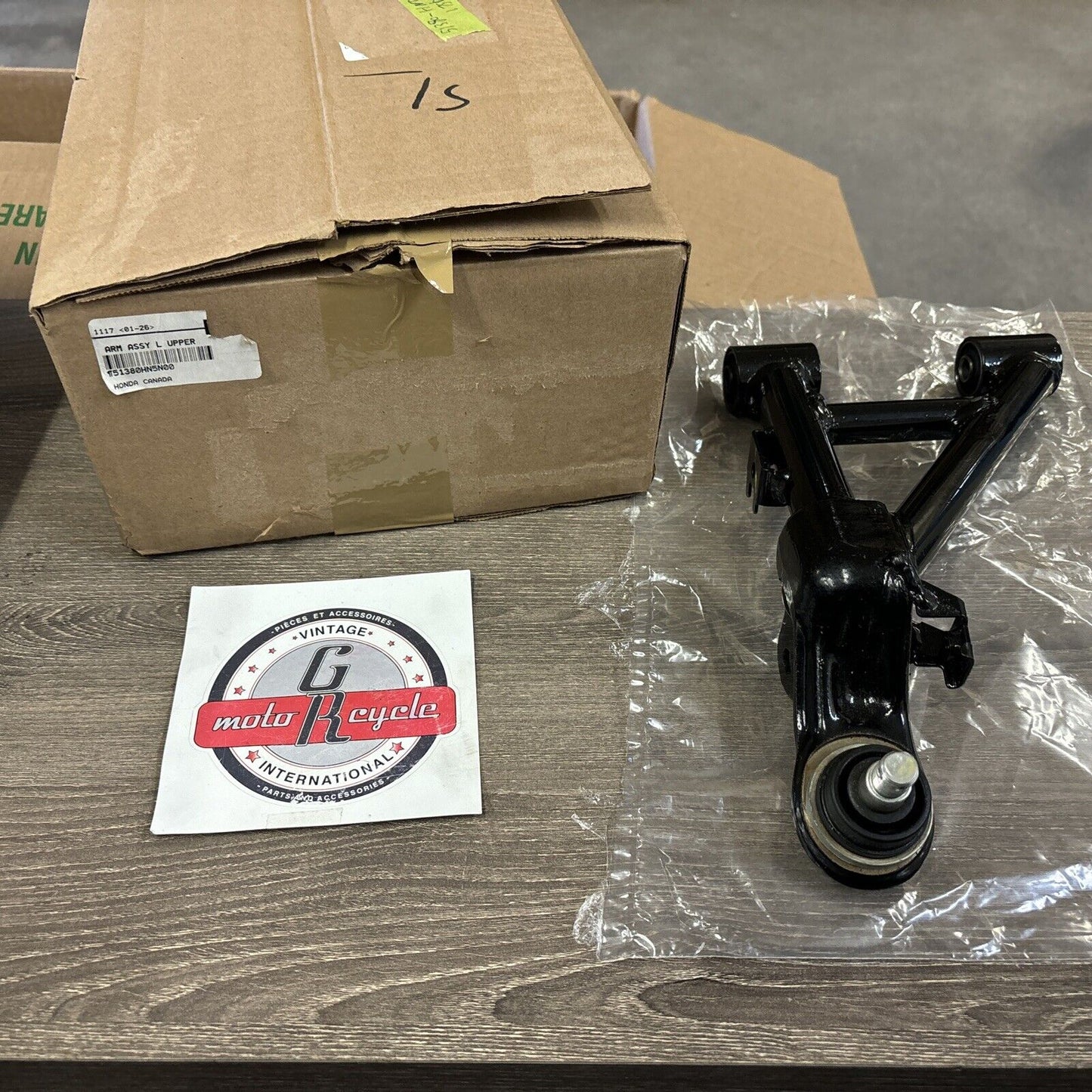 NOS Honda 2006 TRX350FE TRX350FM FRONT LEFT UPPER ARM 51380-HN5-N00 H115