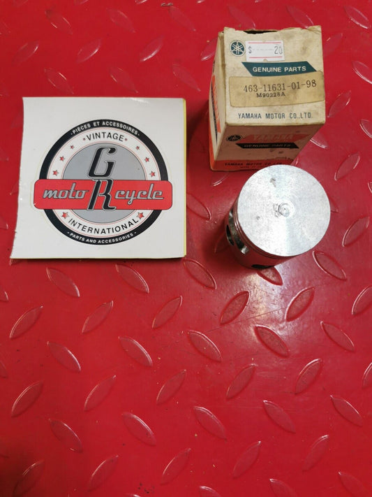 NOS YAMAHA RS100 1975 1976 PISTON STD 463-11631-01-98 Y33