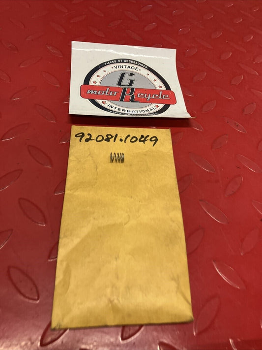 NOS KAWASAKI SPRING 92081-1049 K19