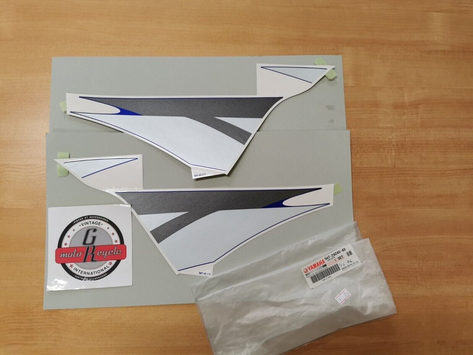 NOS YAMAHA YZFR6 2002  GRAPHIC SET   5MT-24240-40-00  Y49