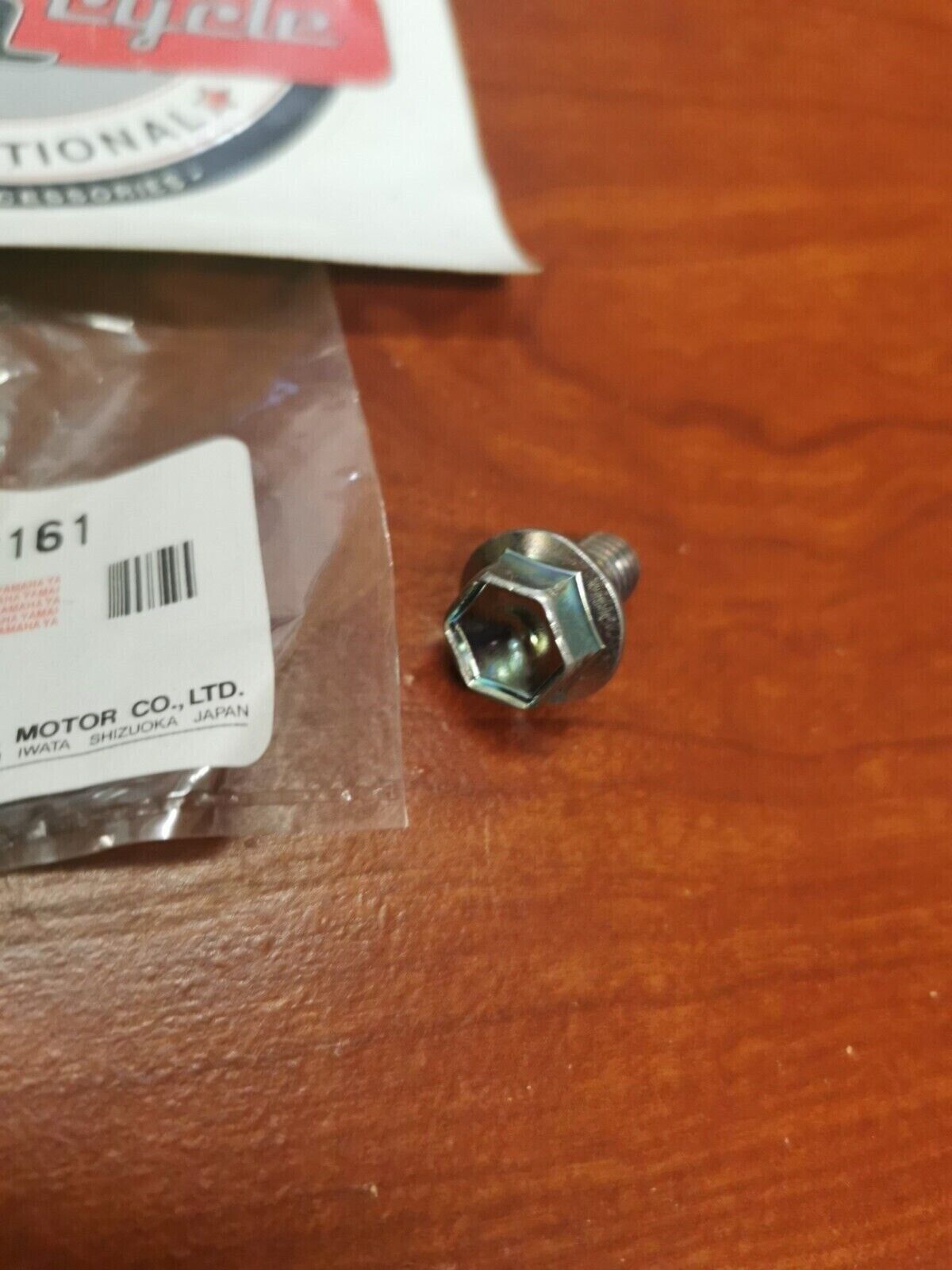 NOS Yamaha YFM40 YFM400 YFM70 YFM45 YFM350 YFM35 FLANGE BOLT 90105-08161-00 Y82