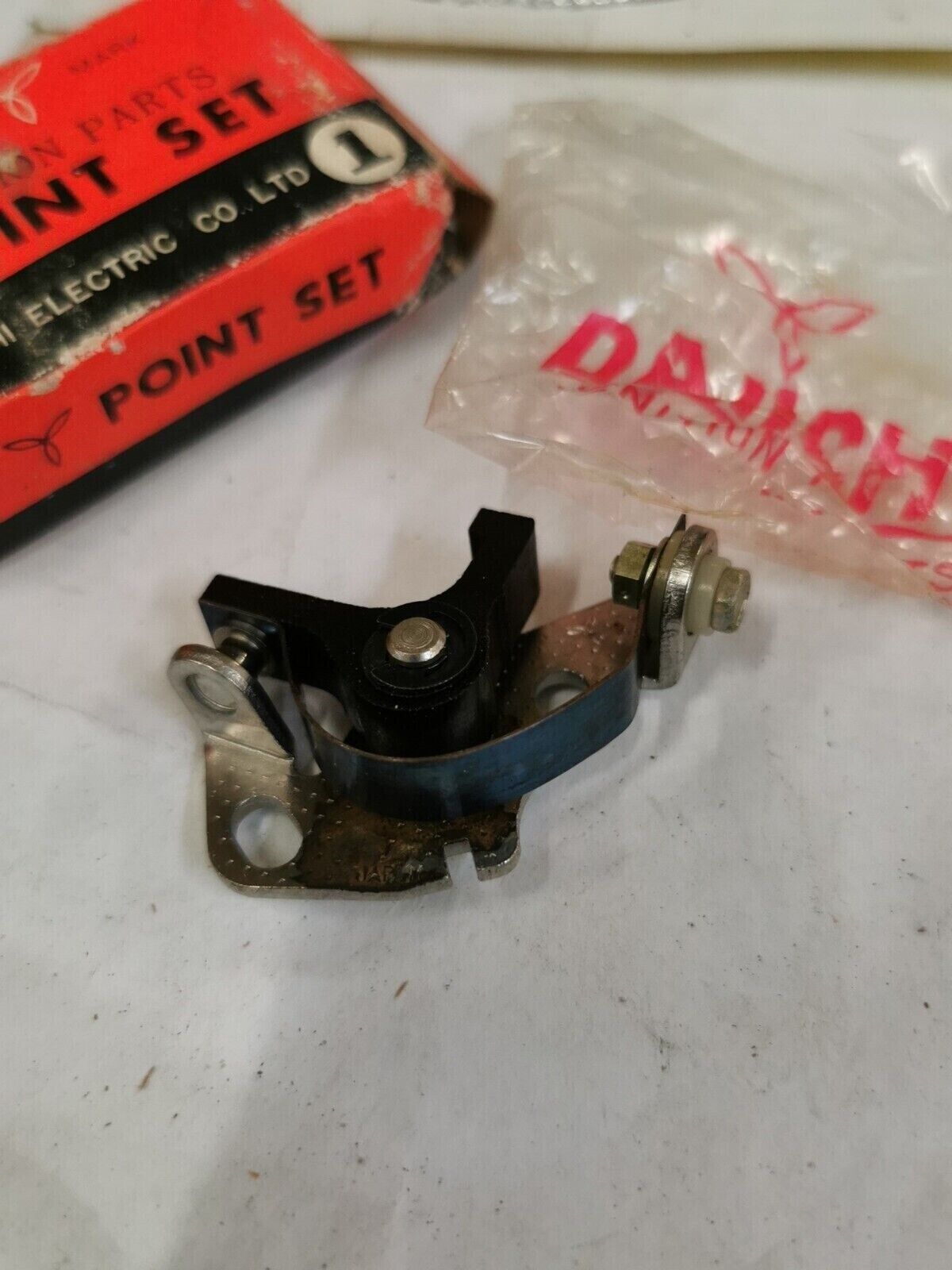 NOS DAIICHI HONDA SS125 CL125 POINTS 30202-230-004 J39
