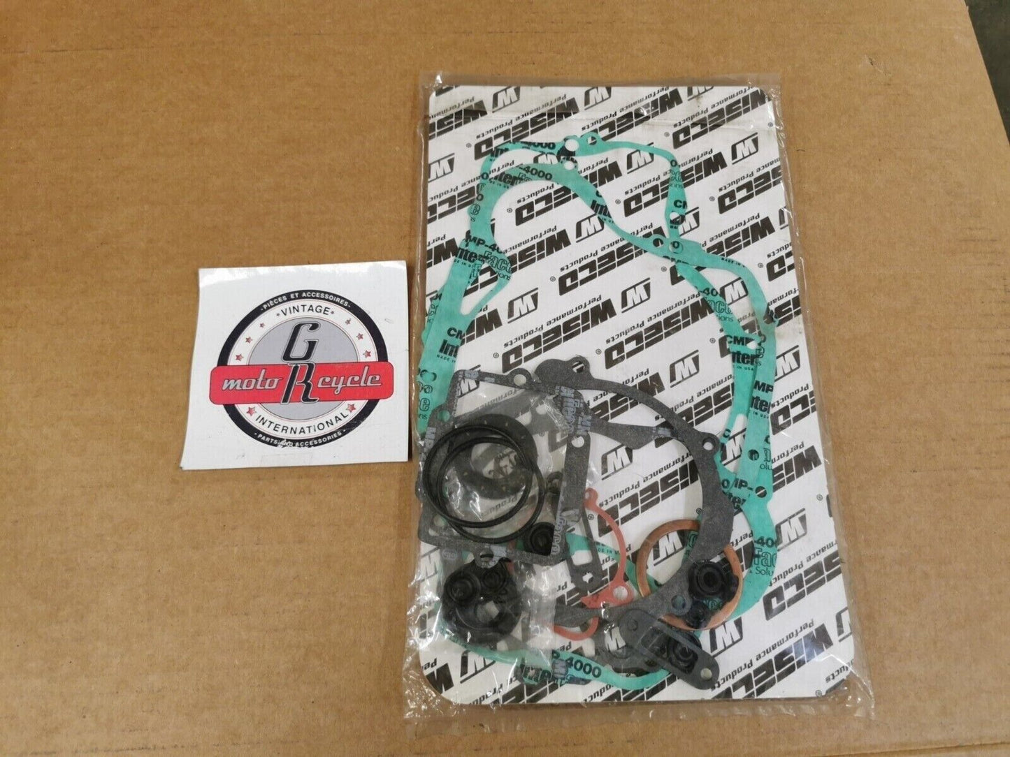 NOS WISECO KAWASAKI KX2501992 - 2001 INCOMPLETE GASKET KIT WB1091 J48