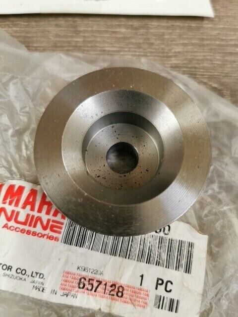 NOS YAMAHA SX600D SX700D PZ500D MM700F RX10MK COLLAR 8CW-47564-00-00 Y108