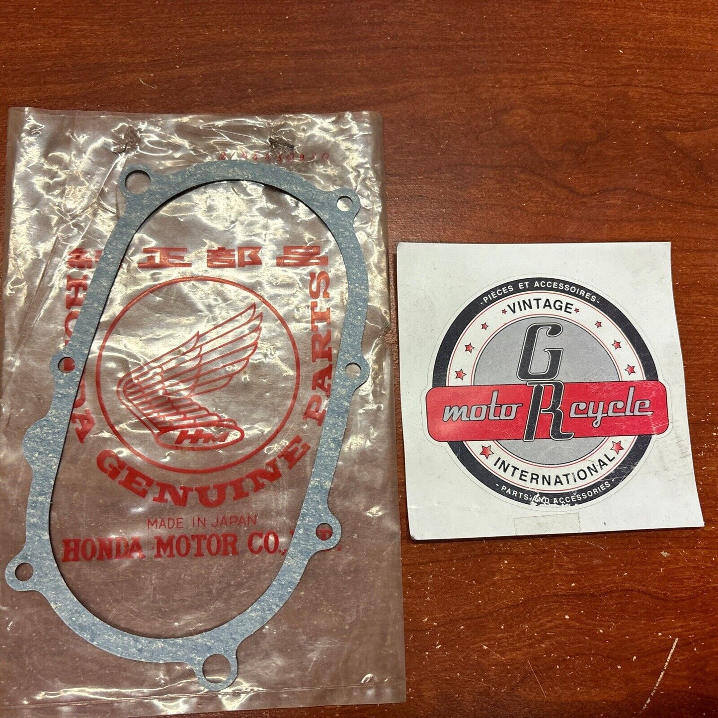 NOS Honda 1985 FL350R LEFT CRANKCASE COVER GASKET 11395-VM0-306 H147