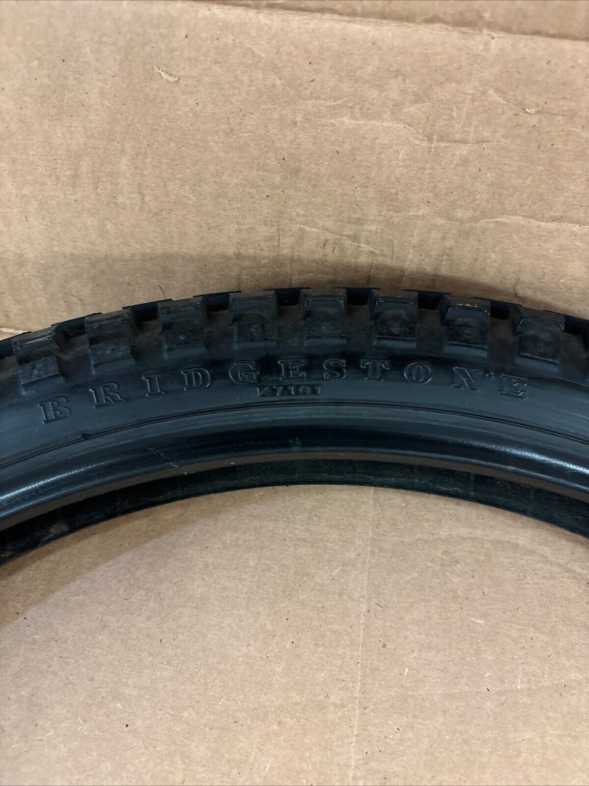 NOS BRIDGESTONE TRAIL WING-5A TIRE 2.75X21 TW5A