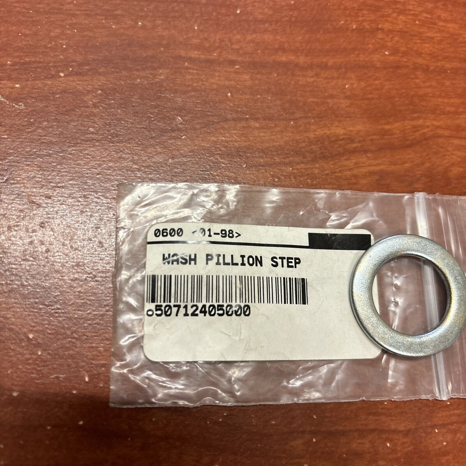 NOS Honda CB125T CB250T CB400 CB750 PILLION STEP WASHER 50712-405-000 H146